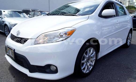 Acheter Occasion Voiture Toyota Matrix Blanc à Athieme, Mono Acheter Occasion Voiture Toyota Matrix Blanc à Athieme, Mono