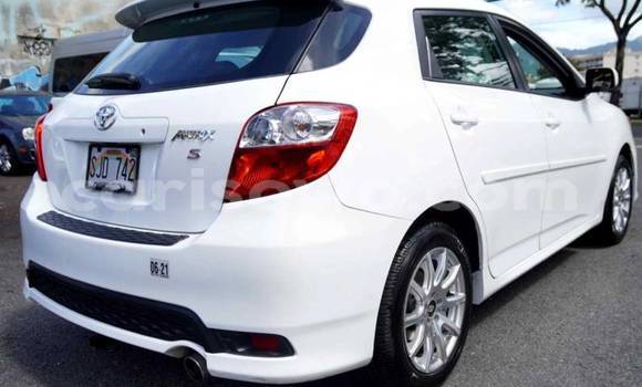 Acheter Occasion Voiture Toyota Matrix Blanc à Athieme, Mono Acheter Occasion Voiture Toyota Matrix Blanc à Athieme, Mono