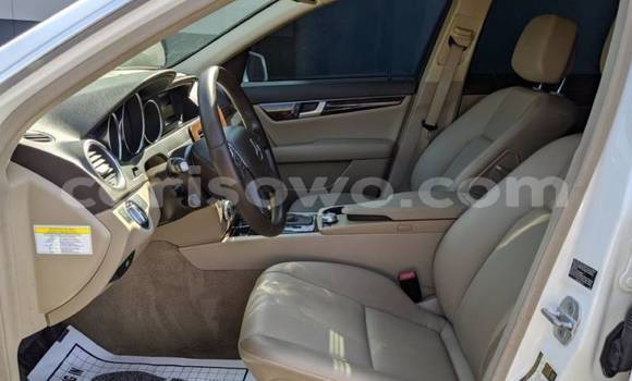 Acheter Occasion Voiture Mercedes-Benz C–Class Blanc à Batia, Atacora Acheter Occasion Voiture Mercedes-Benz C–Class Blanc à Batia, Atacora