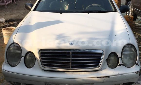 Acheter Occasion Voiture Mercedes-Benz CLK–Class Noir à Cotonou, Benin Acheter Occasion Voiture Mercedes-Benz CLK–Class Noir à Cotonou, Benin