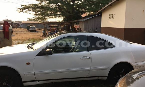 Acheter Occasion Voiture Mercedes-Benz CLK–Class Noir à Cotonou, Benin Acheter Occasion Voiture Mercedes-Benz CLK–Class Noir à Cotonou, Benin