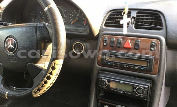 Acheter Occasion Voiture Mercedes-Benz CLK–Class Noir à Cotonou, Benin Acheter Occasion Voiture Mercedes-Benz CLK–Class Noir à Cotonou, Benin