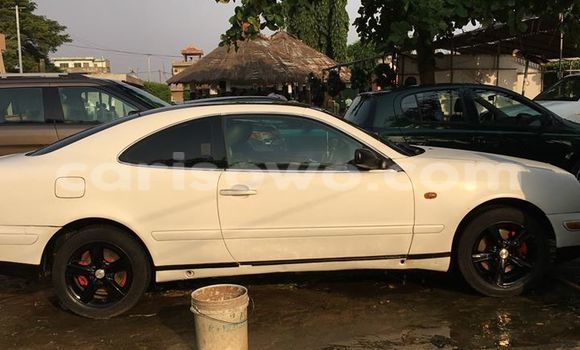 Acheter Occasion Voiture Mercedes-Benz CLK–Class Noir à Cotonou, Benin Acheter Occasion Voiture Mercedes-Benz CLK–Class Noir à Cotonou, Benin