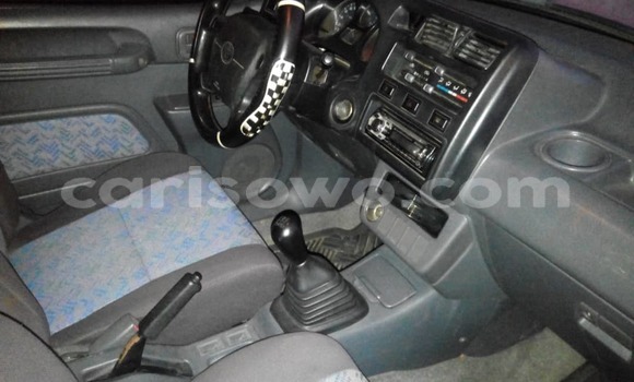 Ra Àlòkù Toyota RAV4 Blue Ọkọ̀ in Cotonou ni Benin Ra Àlòkù Toyota RAV4 Blue Ọkọ̀ in Cotonou ni Benin