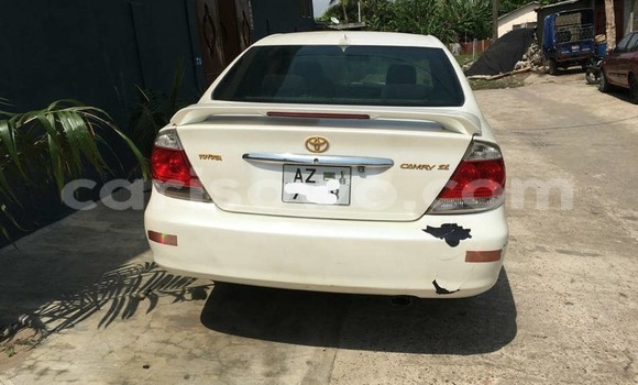 Acheter Occasion Voiture Toyota Camry Blanc à Cotonou, Benin