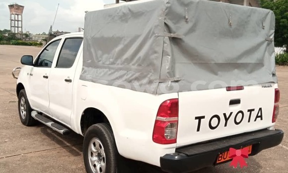 Acheter Occasion Voiture Toyota Hilux Blanc à Cotonou, Benin