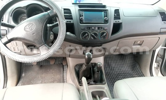 Acheter Occasion Voiture Toyota Hilux Blanc à Cotonou, Benin Acheter Occasion Voiture Toyota Hilux Blanc à Cotonou, Benin