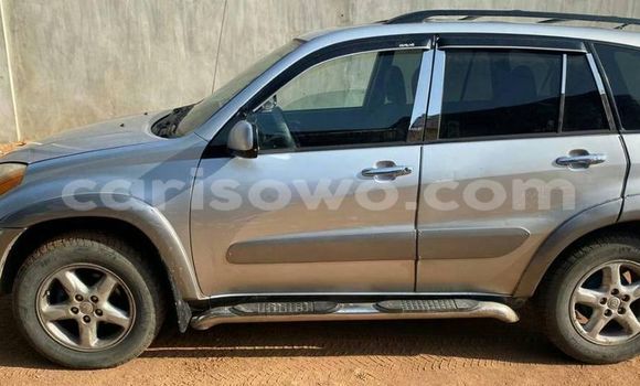 Acheter Occasion Voiture Toyota RAV4 Gris à Abomey, Benin Acheter Occasion Voiture Toyota RAV4 Gris à Abomey, Benin