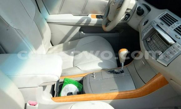 Acheter Occasion Voiture Toyota Avalon Blanc à Abomey, Benin Acheter Occasion Voiture Toyota Avalon Blanc à Abomey, Benin