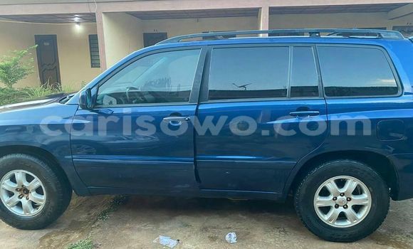 Acheter Occasion Voiture Toyota Highlander Bleu à Abomey, Benin Acheter Occasion Voiture Toyota Highlander Bleu à Abomey, Benin