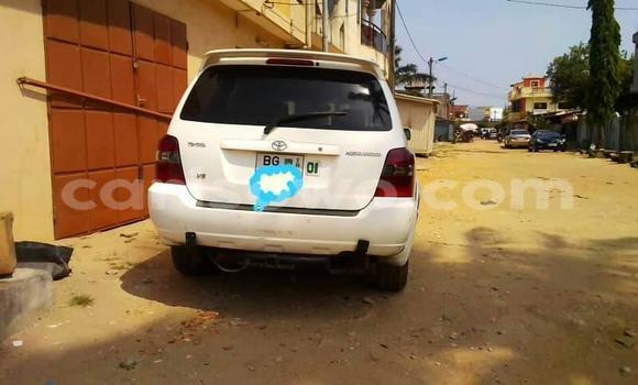 Acheter Occasion Voiture Toyota Highlander Blanc à Abomey, Benin Acheter Occasion Voiture Toyota Highlander Blanc à Abomey, Benin