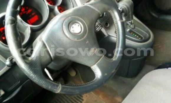 Ra Àlòkù Toyota Matrix Black Ọkọ̀ in Abomey ni Benin Ra Àlòkù Toyota Matrix Black Ọkọ̀ in Abomey ni Benin