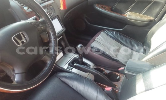Ra Àlòkù Honda Accord Black Ọkọ̀ in Cotonou ni Benin Ra Àlòkù Honda Accord Black Ọkọ̀ in Cotonou ni Benin