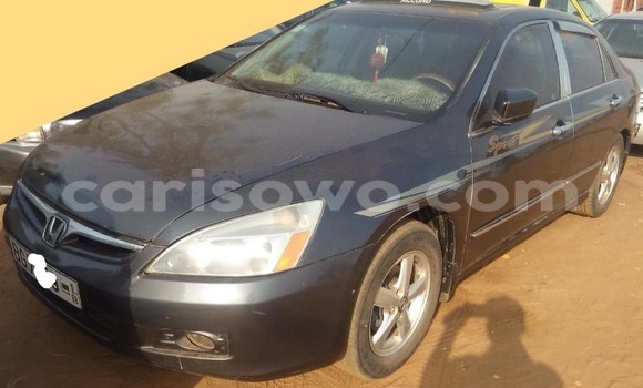 Ra Àlòkù Honda Accord Black Ọkọ̀ in Cotonou ni Benin Ra Àlòkù Honda Accord Black Ọkọ̀ in Cotonou ni Benin