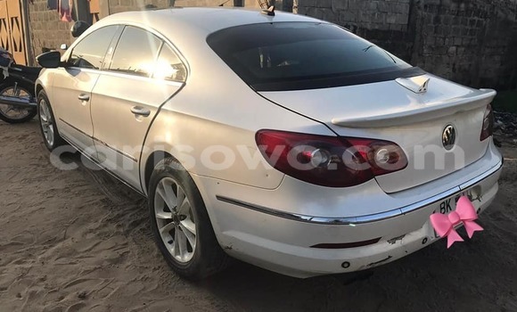 Sayi Na hannu Volkswagen Passat White Mota in Abomey a Benin Sayi Na hannu Volkswagen Passat White Mota in Abomey a Benin
