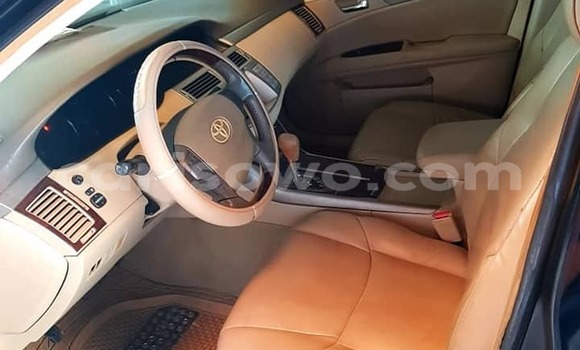 Ra Àlòkù Toyota Avalon Black Ọkọ̀ in Abomey ni Benin Ra Àlòkù Toyota Avalon Black Ọkọ̀ in Abomey ni Benin