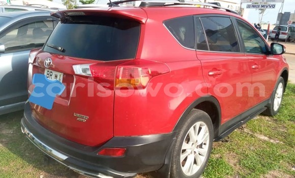 Sayi Na hannu Toyota RAV4 Red Mota in Abomey a Benin Sayi Na hannu Toyota RAV4 Red Mota in Abomey a Benin