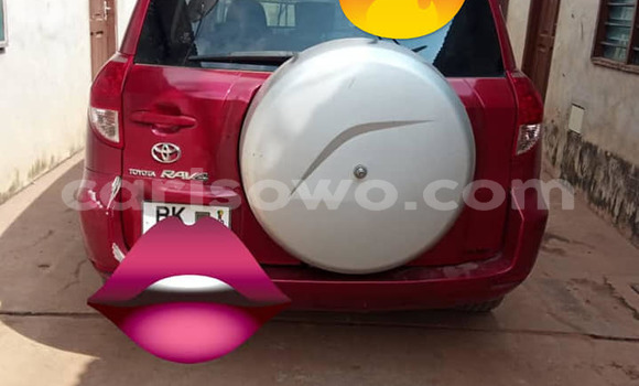 Sayi Na hannu Toyota RAV4 Red Mota in Cotonou a Benin Sayi Na hannu Toyota RAV4 Red Mota in Cotonou a Benin