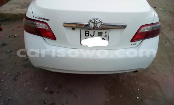 Sayi Na hannu Toyota Camry White Mota in Cotonou a Benin Sayi Na hannu Toyota Camry White Mota in Cotonou a Benin