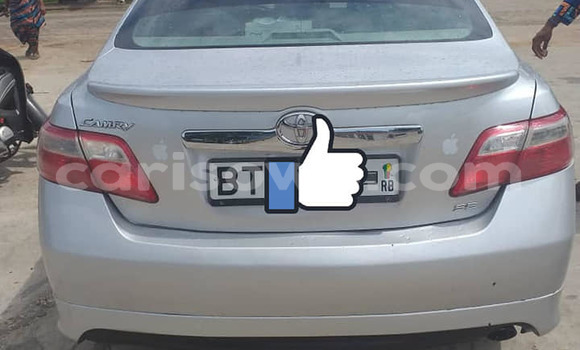 Ra Àlòkù Toyota Camry Silver Ọkọ̀ in Cotonou ni Benin Ra Àlòkù Toyota Camry Silver Ọkọ̀ in Cotonou ni Benin