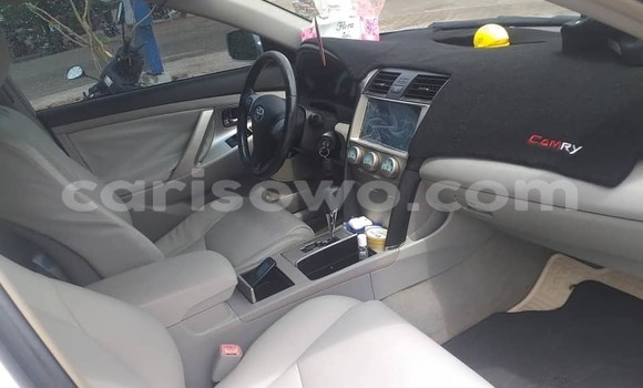 Ra Àlòkù Toyota Camry Silver Ọkọ̀ in Cotonou ni Benin Ra Àlòkù Toyota Camry Silver Ọkọ̀ in Cotonou ni Benin