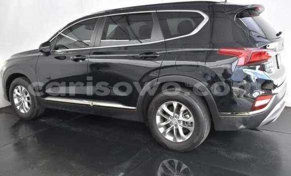 Sayi Na hannu Hyundai Santa Fe Black Mota in Cotonou a Benin