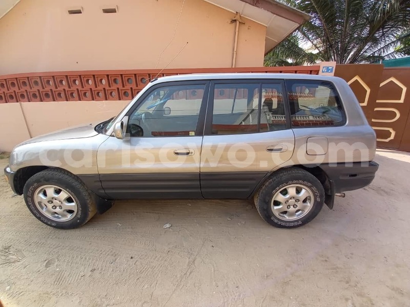 Big with watermark toyota rav4 benin cotonou 10454