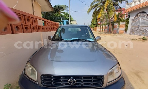 Ra Àlòkù Toyota RAV4 Brown Ọkọ̀ in Cotonou ni Benin Ra Àlòkù Toyota RAV4 Brown Ọkọ̀ in Cotonou ni Benin
