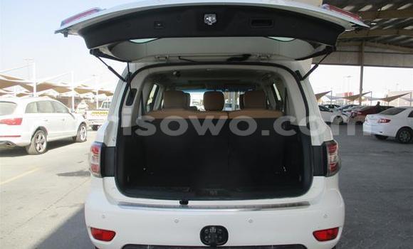 Ra Àlòkù Nissan Patrol funfun Ọkọ̀ in Cotonou ni Benin Ra Àlòkù Nissan Patrol funfun Ọkọ̀ in Cotonou ni Benin