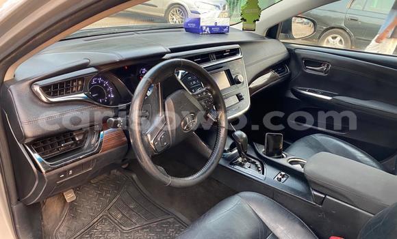 Ra Tuntun Toyota Avalon Silver Ọkọ̀ in Cotonou ni Benin Ra Tuntun Toyota Avalon Silver Ọkọ̀ in Cotonou ni Benin