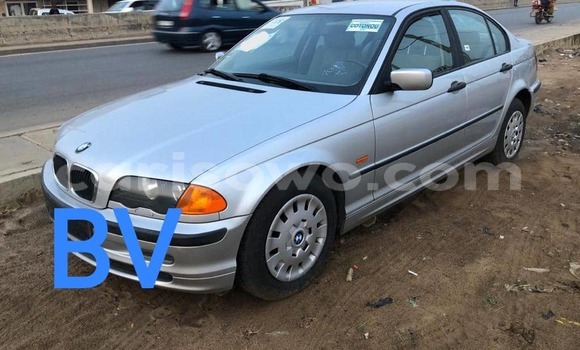 Ra Tuntun BMW 3–Series Silver Ọkọ̀ in Cotonou ni Benin Ra Tuntun BMW 3–Series Silver Ọkọ̀ in Cotonou ni Benin