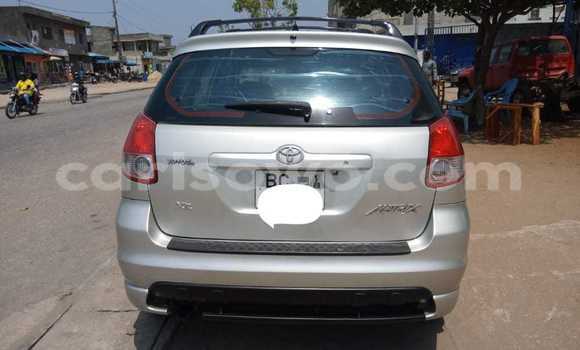 Buy Used Toyota Matrix Silver Car in Cotonou in Benign