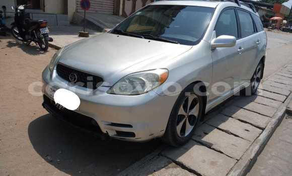 Ra Àlòkù Toyota Matrix Silver Ọkọ̀ in Cotonou ni Benin Ra Àlòkù Toyota Matrix Silver Ọkọ̀ in Cotonou ni Benin