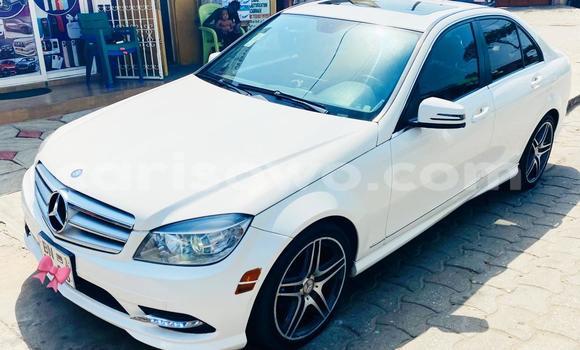 Sayi Na hannu Mercedes-Benz C-Classe White Mota in Cotonou a Benin Sayi Na hannu Mercedes-Benz C-Classe White Mota in Cotonou a Benin