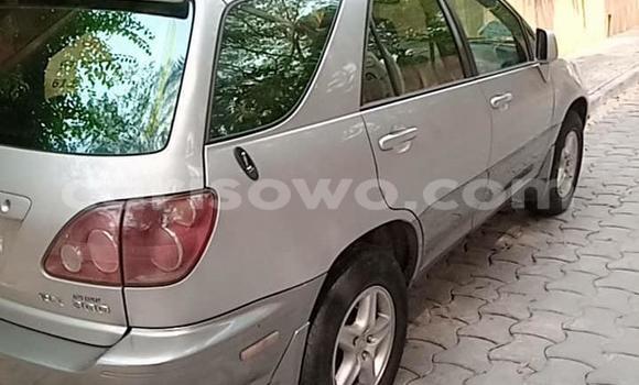 Sayi Na hannu Lexus RX 300 Azurfa Mota in Cotonou a Benin Sayi Na hannu Lexus RX 300 Azurfa Mota in Cotonou a Benin