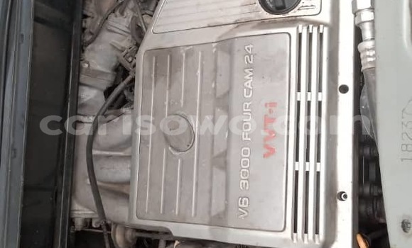 Sayi Na hannu Lexus RX 300 Azurfa Mota in Cotonou a Benin Sayi Na hannu Lexus RX 300 Azurfa Mota in Cotonou a Benin