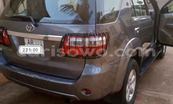 Acheter Occasion Voiture Toyota Fortuner Noir à Cotonou, Benin
