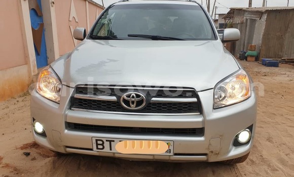 Ra Tuntun Toyota RAV4 Silver Ọkọ̀ in Cotonou ni Benin