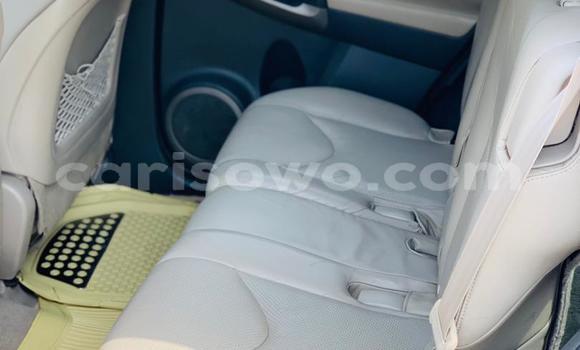 Acheter Neuf Voiture Toyota RAV4 Blanc à Cotonou, Benin Acheter Neuf Voiture Toyota RAV4 Blanc à Cotonou, Benin