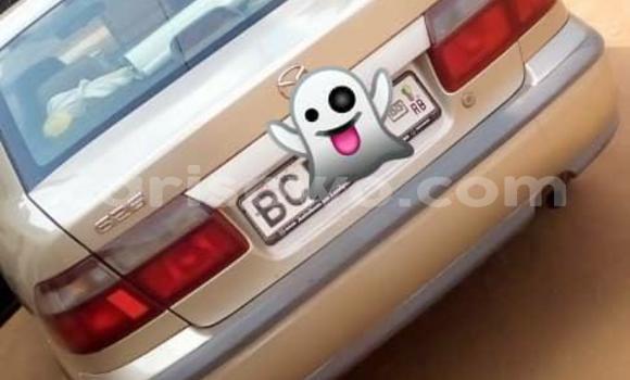 Acheter Occasion Voiture Mazda 626 Beige à Cotonou, Benin