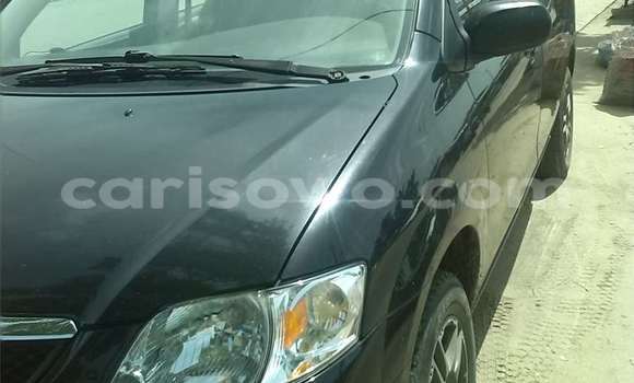 Sayi Na hannu Mazda 323 Black Mota in Cotonou a Benin