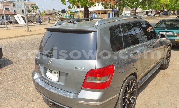 Sayi Sabo Mercedes-Benz GLK-klasse Azurfa Mota in Cotonou a Benin Sayi Sabo Mercedes-Benz GLK-klasse Azurfa Mota in Cotonou a Benin