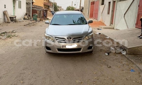 Ra Tuntun Toyota Camry Silver Ọkọ̀ in Cotonou ni Benin Ra Tuntun Toyota Camry Silver Ọkọ̀ in Cotonou ni Benin