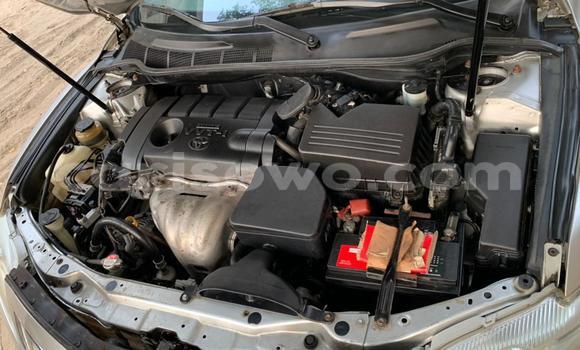 Ra Tuntun Toyota Camry Silver Ọkọ̀ in Cotonou ni Benin Ra Tuntun Toyota Camry Silver Ọkọ̀ in Cotonou ni Benin