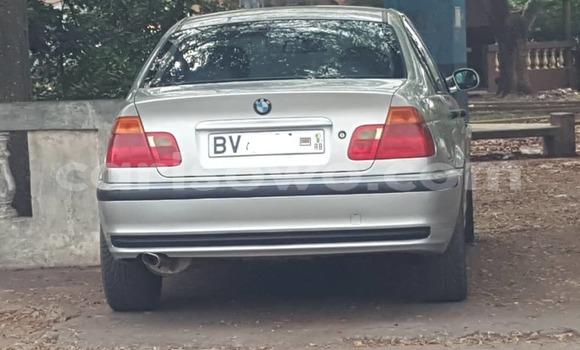 Ra Tuntun BMW 3–Series Silver Ọkọ̀ in Cotonou ni Benin Ra Tuntun BMW 3–Series Silver Ọkọ̀ in Cotonou ni Benin