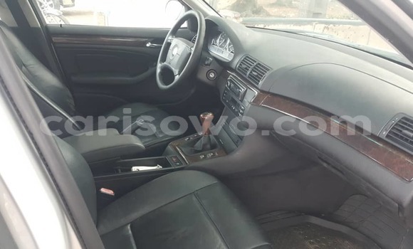 Ra Tuntun BMW 3–Series Silver Ọkọ̀ in Cotonou ni Benin Ra Tuntun BMW 3–Series Silver Ọkọ̀ in Cotonou ni Benin