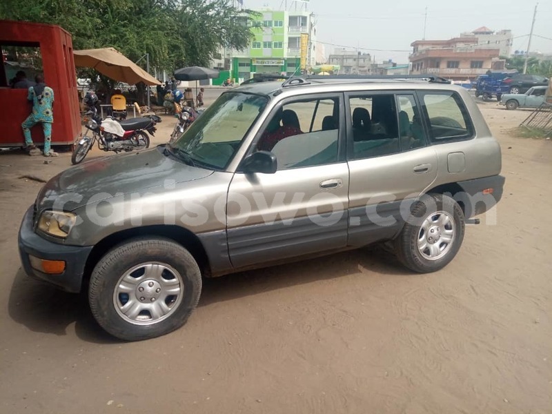 Big with watermark toyota rav4 benin cotonou 10546