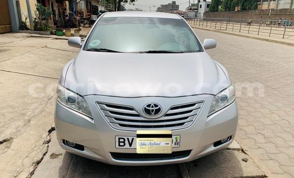 Sayi Sabo Toyota Camry Azurfa Mota in Cotonou a Benin Sayi Sabo Toyota Camry Azurfa Mota in Cotonou a Benin
