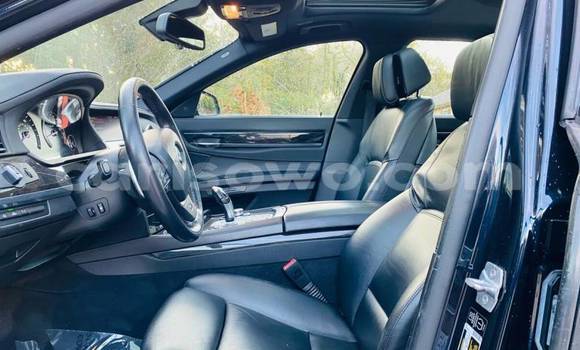 Acheter Import Voiture BMW 7-Series Noir à Abomey Calavi, Benin Acheter Import Voiture BMW 7-Series Noir à Abomey Calavi, Benin