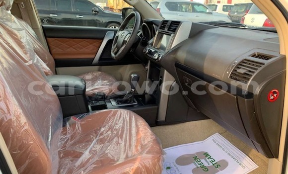 Acheter Import Voiture Toyota Land Cruiser Prado Blanc à Cotonou, Benin Acheter Import Voiture Toyota Land Cruiser Prado Blanc à Cotonou, Benin
